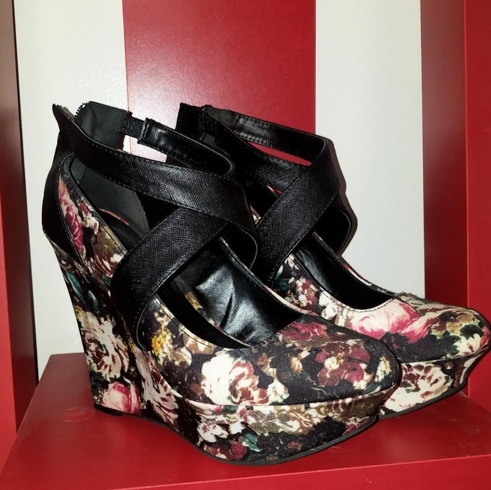 Women's heels size 8.5